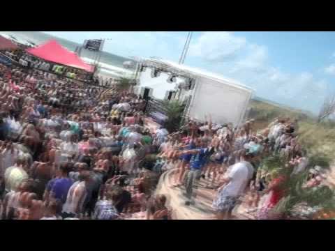 Marcel Woods Playing Alright 2011 @ Luminosity Beach Festival 2011 Day 1 Part 8