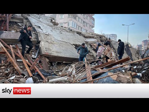 Turkey-Syria earthquake: UK deploys experts to help recovery effort
