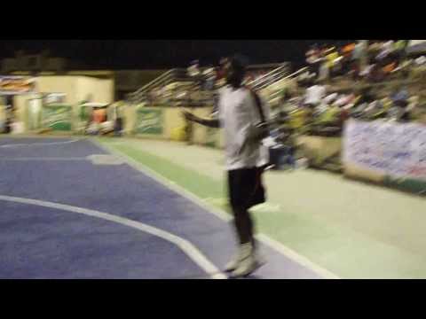 Bwanga Kazunguzibwa au BC Mazembe - Echauffement à la mi-temps