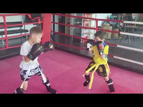 S1-Juniors - Kickbox-Sparring mit Igor und Milan - S1 Schülertraining - S1-Fightclub