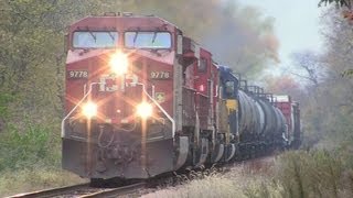preview picture of video 'CP 9778 East, Near Kingston, Illinois on 10-13-2012'