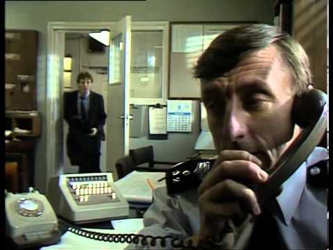 Funny Ol' Business - Cops and Robbers | Episode 2 | Series 1 | THE BILL