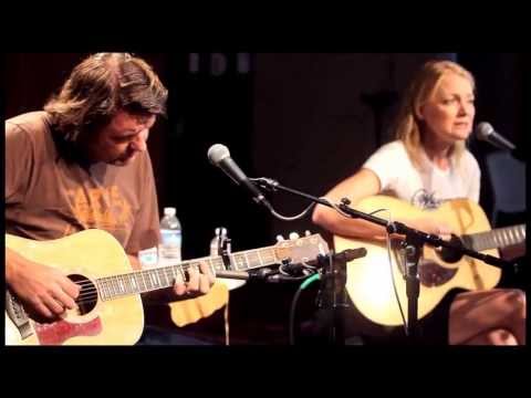 Kelly Willis and Bruce Robison - "Cheater's Game"