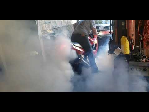 Street bike burnout