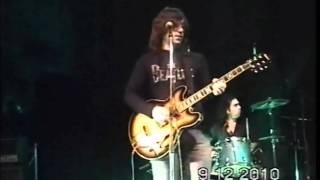 John Lennon &quot;Cold Turkey&quot; live from The Skelters