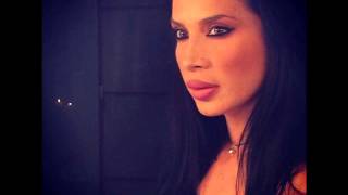 Na me afisis isihi thelo Paola / Να με αφήσεις ήσυχη θέλω Πάολα