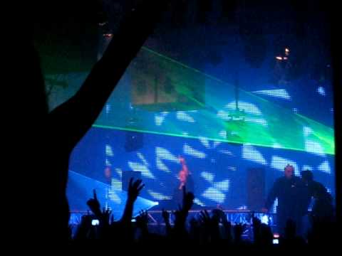 ASOT 400 Rotterdam - Armin Van Buuren - 01:14 Rex Mundi feat Susana- Nothing at All