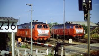 preview picture of video '1990: Bahnübergang Westerland Handschranke Königskamp'