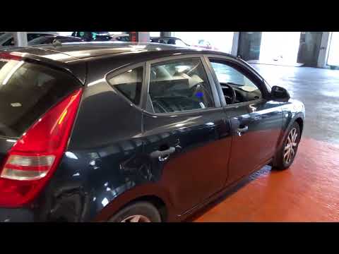 Hyundai i30 2010 - Image 2