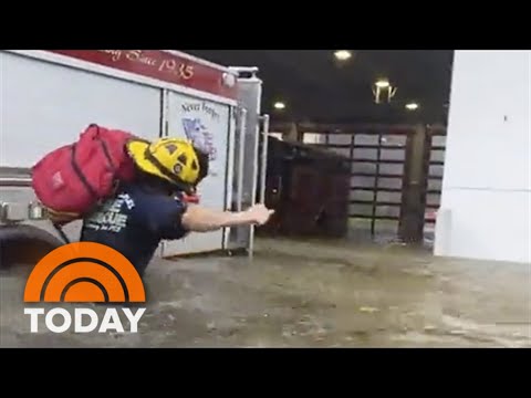 Neighbors Become Heroes As Hurricane Ian Slams Florida Coast