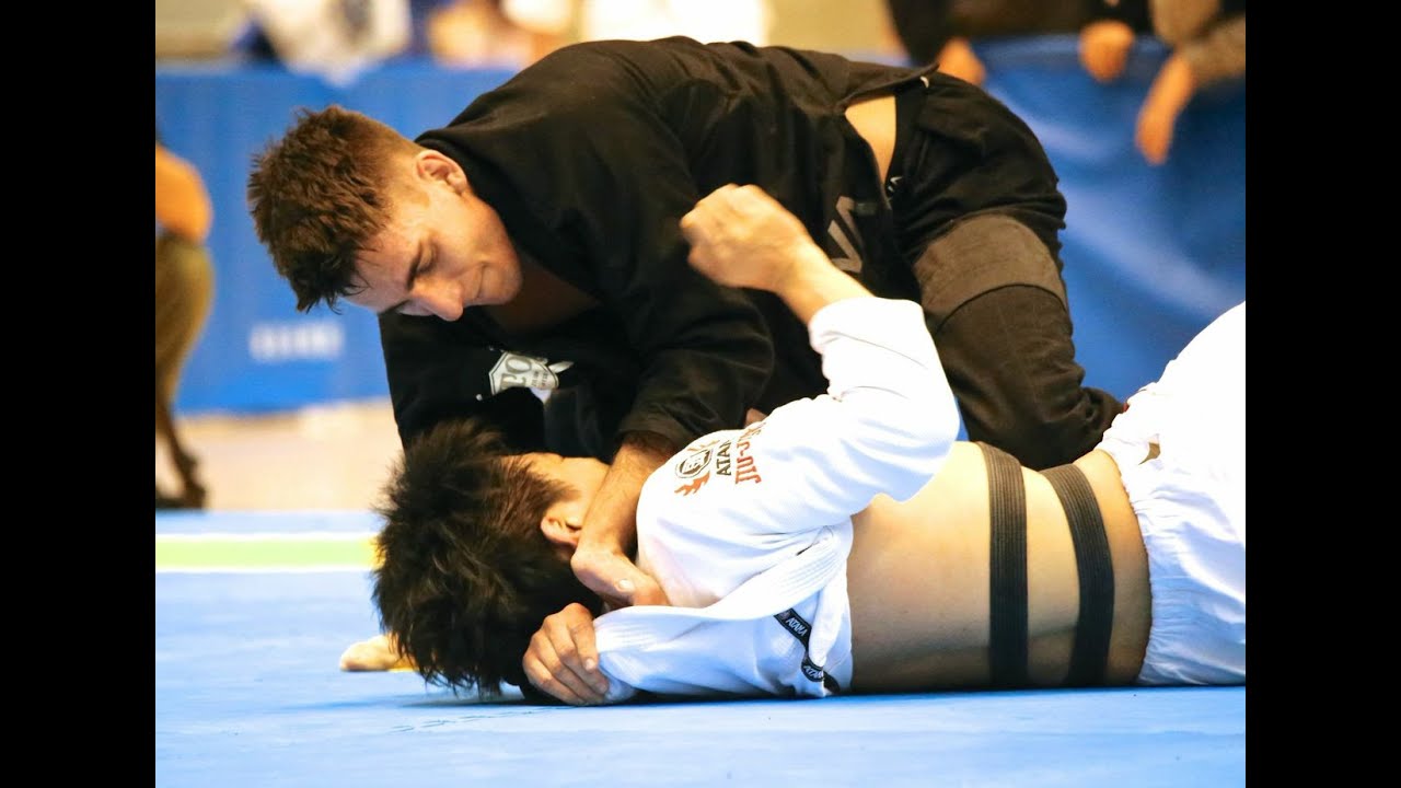 Gui Mendes vs Lee Hee Tae | 2014 Rickson Cup | Art of Jiu Jitsu Academy