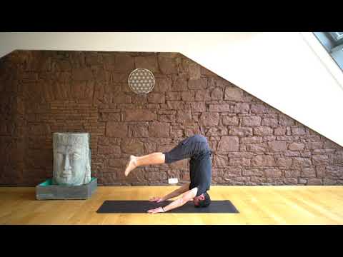 50 Kopfstand Variante 1 Der Yoga Coach by Stephan Suh