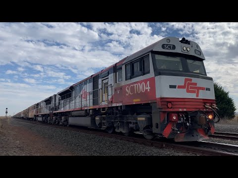 Up 1PM9 SCT intermodal with two SCT’s SCT004 and SCT003 at Gheringhap headed for Laverton 16/4/2025