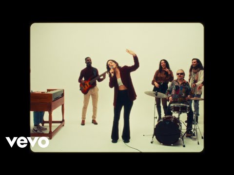 Gabi Hartmann - Into My World (Clip officiel)