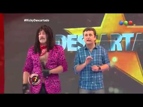 Pachu tentado cantando en inglés · Compilado