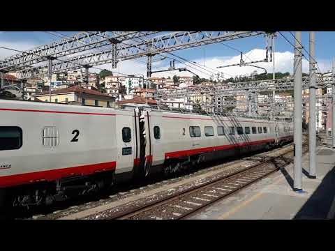 arrivo del frecciabianca 8620 a la spezia c.le