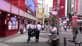 preview picture of video '池袋サンシャイン60通り ユニクロ セガ 散策 東京都豊島区東池袋三丁目 Sunshine60 UNIQLO SEGA Street Ikebukuro Stroll in Tokyo Japan'