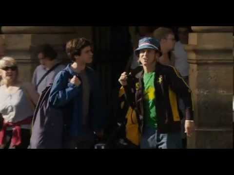 Extrait du film Les Poupées Russes