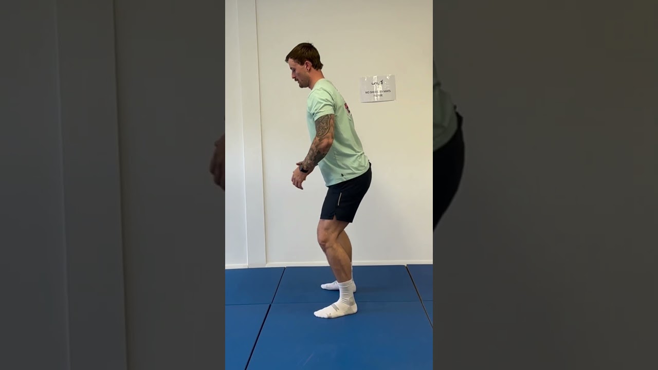 How To: Resting Squat - YouTube