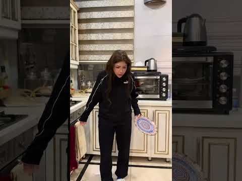 شوف عبود شسوة 🤣 #شعب_الصيني_ماله_حل #اكسبلور #اهميه #funny #المراه #humor #الوكره #comedy #النظافه #