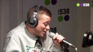 Gers Pardoel - Ik Neem Je Mee (live bij Friday Night Live)