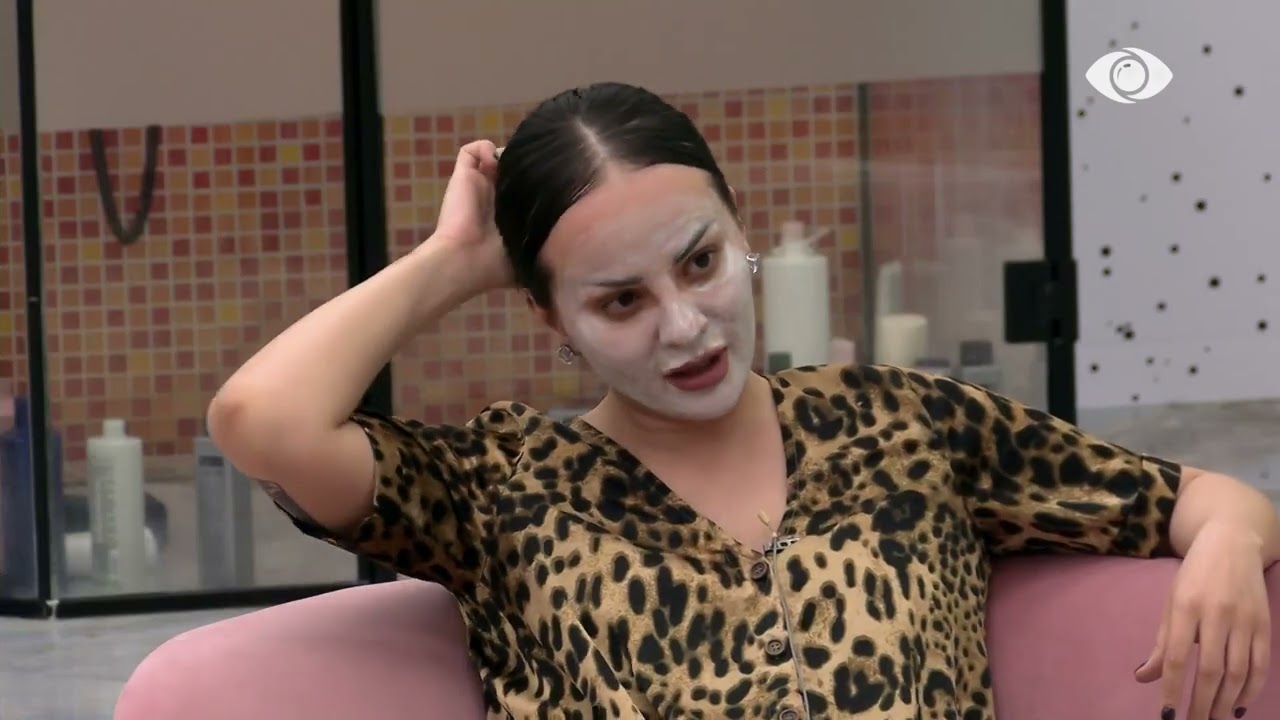 “Është gjë shumë e poshtër kjo që ti bën”/ Sara i kthehet Rozës