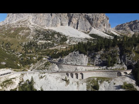 Highlights der Dolomiten - Motorradtour zu den Pässen Falzarego, Giao , Pordoi und Valparola.