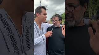 Ríos de gente en el Zócalo… Este señor se llevó los aplausos!!!