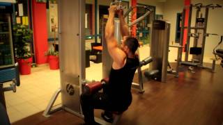 Trójkąt (Trikonasana) — wideo