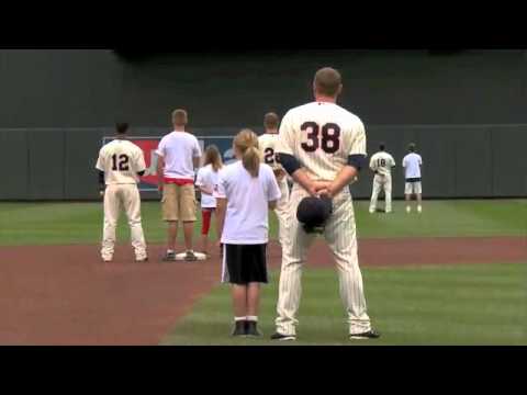 Selena Brills vs. Christina Aguilera National Anthem