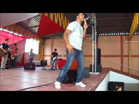 Quadrangular Vera Cruz....B.H...M.G....19 Maio 2012  - Louvor - Ministração Pastor Marcos.