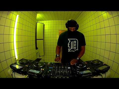 JUICY GANG - DJ Stingray 313 | HÖR - Mar 28 / 2023