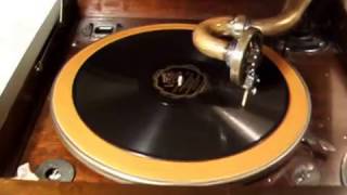 Jelly Roll Morton's Red Hot Peppers - Smoke House Blues - 1926 Victor