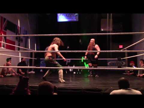 [FREE MATCH] - "Beard Villain" Johnny Malloy  vs.  Hippy Dicky Moon (11/04/16)