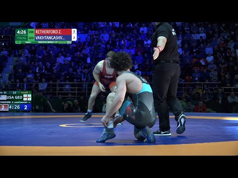 Round 1 FS - 65 kg: Z. RETHERFORD (USA) v. A. VAKHTANGASHV (GEO)
