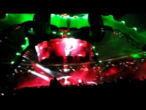 U2 Argentina 360°Tour - Sunday Bloody Sunday - (03/04/2011 HD)