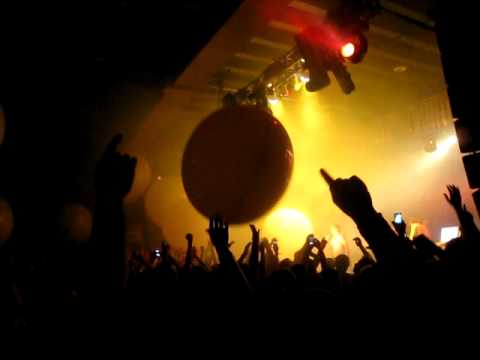 Underworld @ Forum hall, Moscow (14-11-2009)