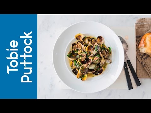 Steamed Clams, Garlic and Parsley