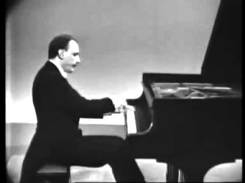 Arturo Benedetti Michelangeli - Chopin: Scherzo n. 2 in B flat minor, Op. 31.