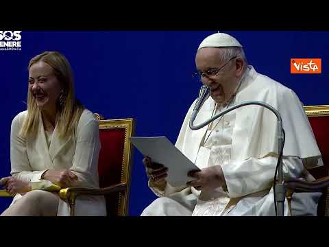 Papa Francesco: "Ho sgridato una signora, mi ha chiesto di benedire il suo bambino ma era un cane"