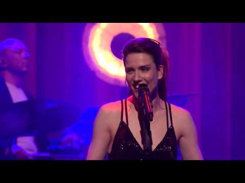 ‘List, Shaffy & Piaf’ van Renée van Wegberg is een theatershow ‘met een randje’ ‘List, Shaffy & Piaf’ van Renée van Wegberg is een theatershow ‘met een randje’