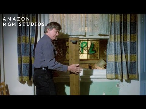 Trailer Paul Sets Up A Trap