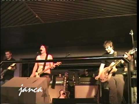 Peha - V zaseknutom výťahu