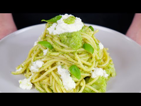 How to Make PASTA with BROCCOLI Like an Italian