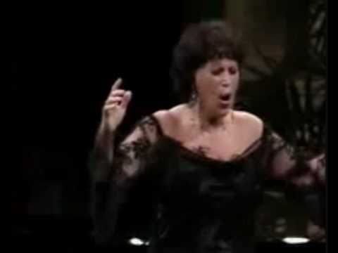 Ave maria Caccini INESSA GALANTE sings at the Newport Music Festival - Live  - (INFO)