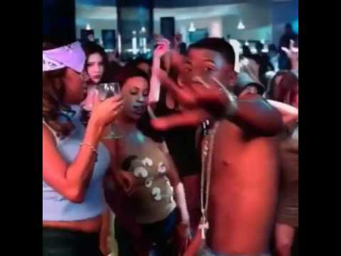 Ray J & Lil Kim wait a minute