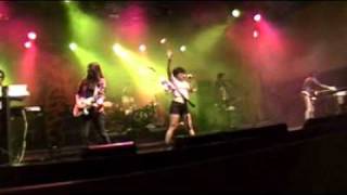 CSS no SWU. Parte 3: &#39;Beautiful Song&#39;, &#39;Reggae All Night&#39; e &#39;Alcohol&#39;