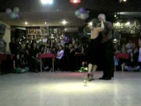  Silvia Rusconi  and  Tete Pedro Rusconi  are  dancing  to  the  vals  "  Desde el Alma  "