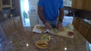preview picture of video 'MAKO Spearguns: Fish Taco Recipe'