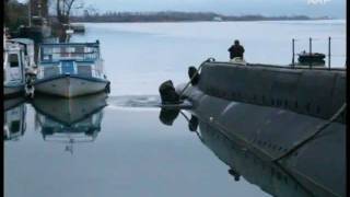 preview picture of video 'Submarino O'Brien  y faro péndulo en río Calle-Calle, Valdivia'